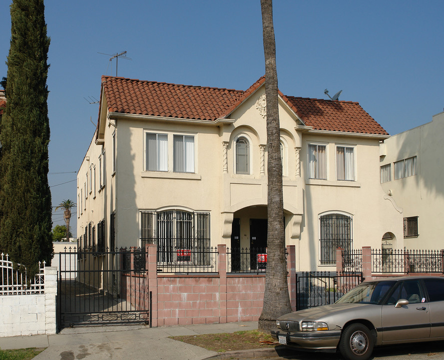 1013 N New Hampshire Ave in Los Angeles, CA - Building Photo