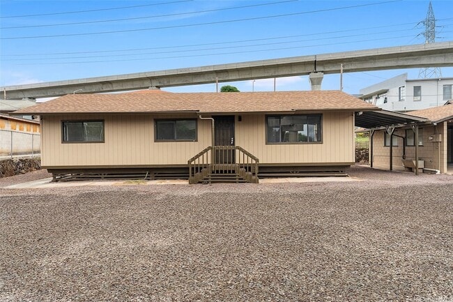 667 Kamehameha Hwy in Pearl City, HI - Foto de edificio - Building Photo