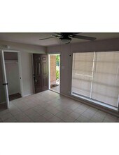 5207 Rue St in Houston, TX - Building Photo - Building Photo