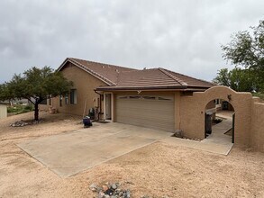 43003 N Old Mine Rd in Cave Creek, AZ - Building Photo - Building Photo