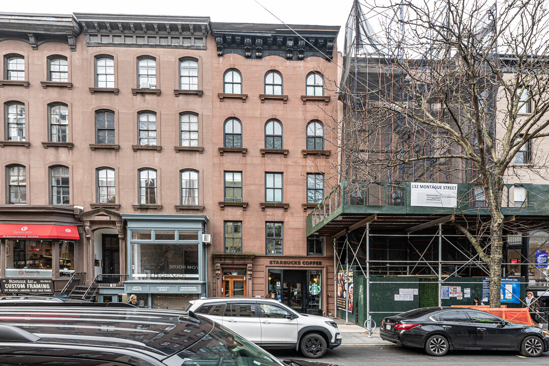 134 Montague St in Brooklyn, NY - Foto de edificio