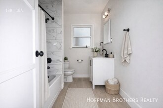 4147 S Bronson Ave in Los Angeles, CA - Building Photo - Building Photo