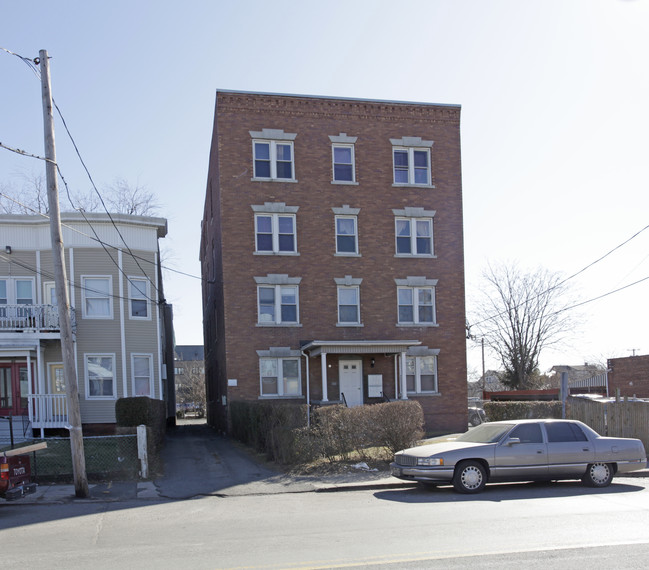 162 Myrtle Ave in Stamford, CT - Foto de edificio - Building Photo