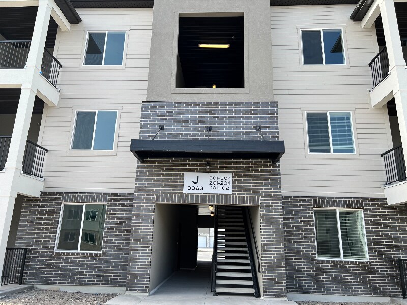 3364 Hardman Way in Lehi, UT - Foto de edificio