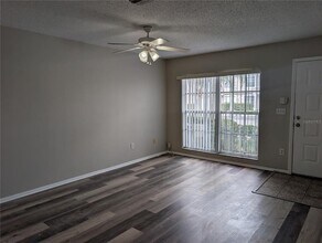 414 Kensington Lake Cir in Brandon, FL - Building Photo - Building Photo