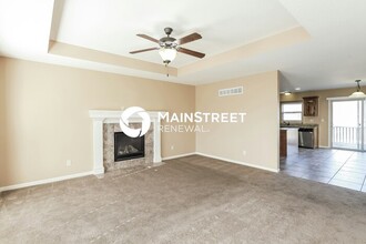 1607 Fairway Ct in Pleasant Hill, MO - Building Photo - Building Photo