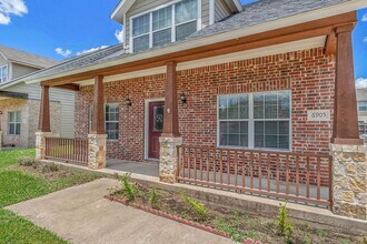 Available August 2026! 4 Bed, 3 Bath in Ho in College Station, TX - Building Photo - Building Photo