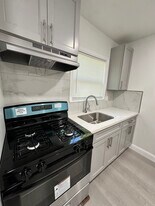 1532 Woolsey St in Berkeley, CA - Building Photo