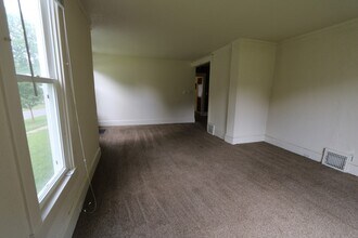 900 S 6th St in Burlington, IA - Building Photo - Building Photo