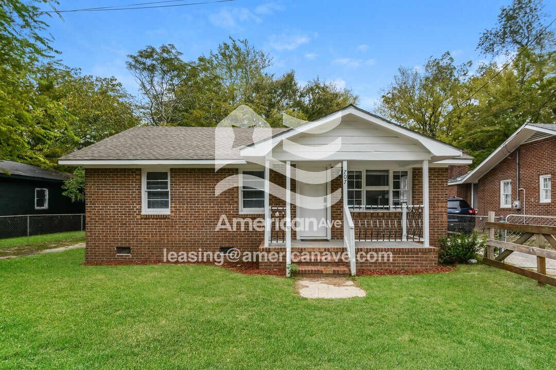 707 Wilma St in Fayetteville, NC - Building Photo