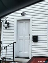 157 Main St in Farmington, CT - Building Photo