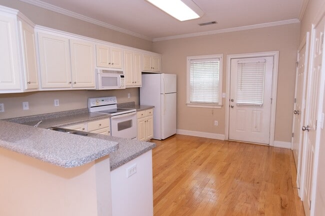 property at 460 Barnett Shoals Rd