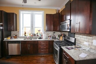 2617 W Thomas St, Unit K01J in Chicago, IL - Building Photo - Building Photo