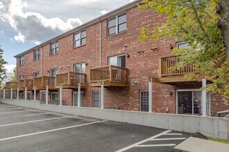 Harrison Square in Danbury, CT - Building Photo - Building Photo