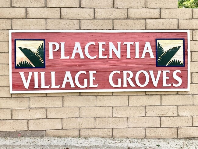 300 Los Padres Ln in Placentia, CA - Building Photo - Building Photo