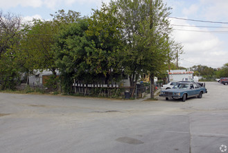 Military Hwy Mobile Home Park in San Antonio, TX - Building Photo - Building Photo