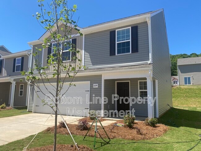 8109 Derby Wood Ln in Charlotte, NC - Building Photo - Building Photo