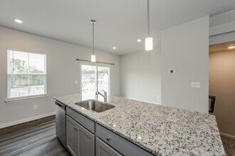 8757 Whitman Dr, Unit 8757 Whitman Dr in Chesterfield, VA - Building Photo - Building Photo