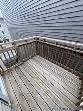 1084 Dorchester Ave, Unit 2 in Boston, MA - Foto de edificio - Building Photo