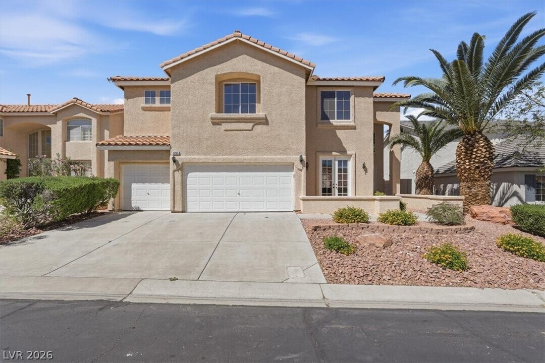 8235 Coyado St in Las Vegas, NV - Building Photo