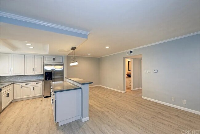 property at 4950 Louise Ave