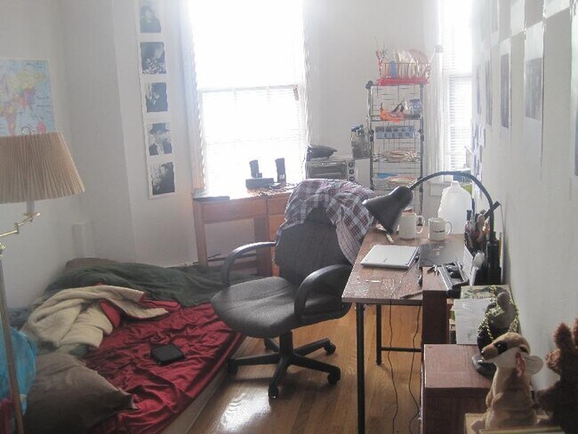 28 S Huntington Ave, Unit 301 in Boston, MA - Building Photo - Building Photo