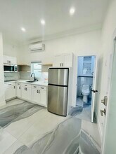 732 Ventura Pl in San Diego, CA - Building Photo - Building Photo