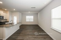 11818 Brier Vlg Ln, Unit 19-21F in Charlotte, NC - Foto de edificio - Building Photo