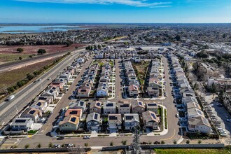 Terrene in Brentwood, CA - Building Photo - Building Photo