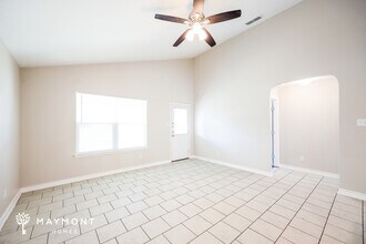 4131 Salado Crest in San Antonio, TX - Building Photo - Building Photo