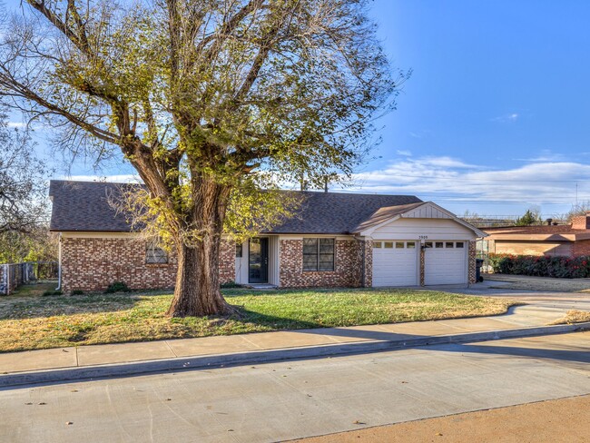 5909 Braniff Dr in Oklahoma City, OK - Building Photo - Building Photo