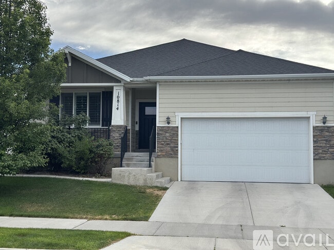 property at 10814 Harvest Pointe Dr