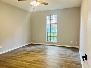2475 Underwood St in Houston, TX - Building Photo - Building Photo