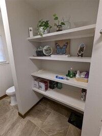 4604 Gunter St photo'