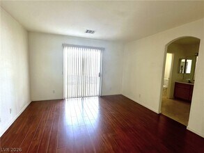 10018 Ivy Patch St in Las Vegas, NV - Building Photo - Building Photo