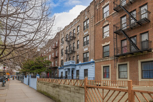 1076 Eastern Pky in Brooklyn, NY - Building Photo