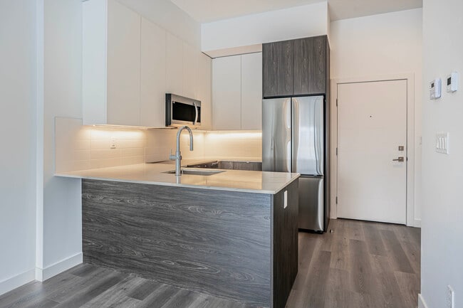 Urban Flats in Edmonton, AB - Building Photo - Interior Photo