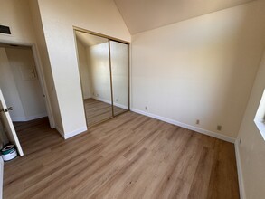 720 Orange Grove Ave, Unit three in Glendale, CA - Building Photo - Building Photo