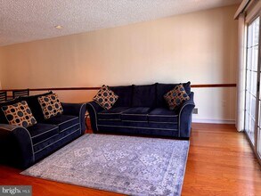 57 Columbus Dr in Franklin Township, NJ - Building Photo - Building Photo