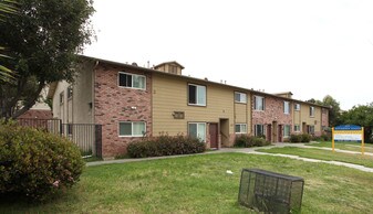 Jovanna Villa in Chula Vista, CA - Building Photo