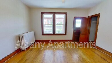 441 Myrtle Ave in Albany, NY - Building Photo - Building Photo