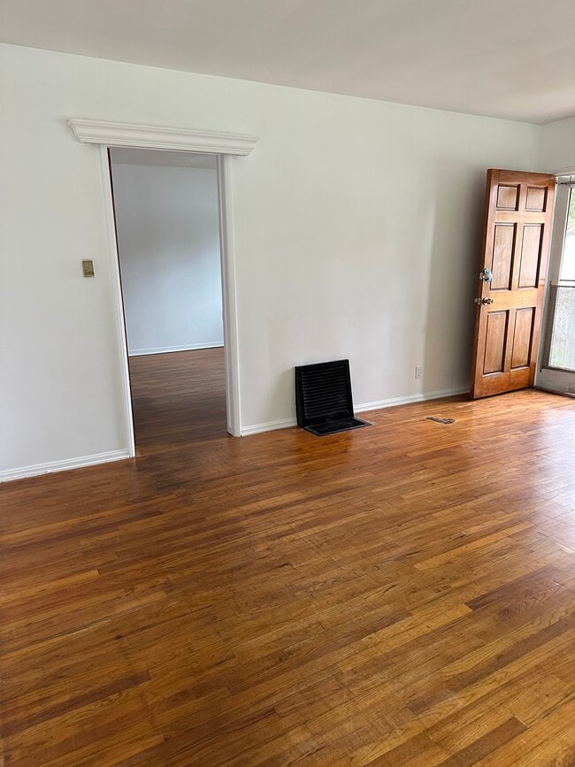 4031 Van Buren Pl, Unit A in Culver City, CA - Foto de edificio - Building Photo