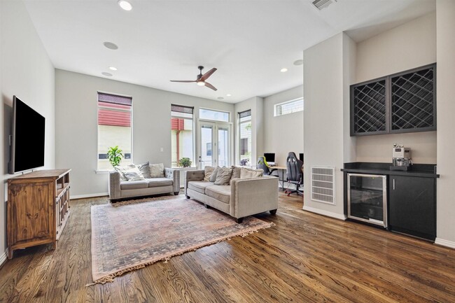 property at 1630 Dennis St