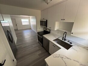 880 SE 12th St in Fort Lauderdale, FL - Building Photo - Building Photo