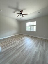 256 Victoria Peak Lp in Dripping Springs, TX - Foto de edificio - Building Photo