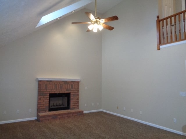 114 Louise Dr in White House, TN - Foto de edificio - Building Photo