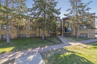 Fountain Terrace Apartments! in New Brighton, MN - Building Photo - Building Photo