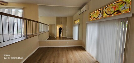 7812 Hummingbird Ln in San Diego, CA - Building Photo - Building Photo