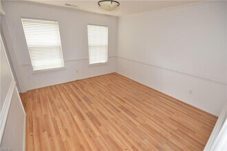 242 Fallawater Way in Suffolk, VA - Building Photo - Building Photo