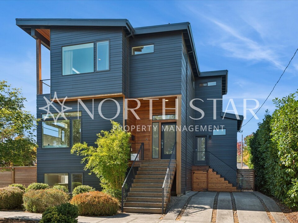 5805 NE 32nd Pl in Portland, OR - Building Photo